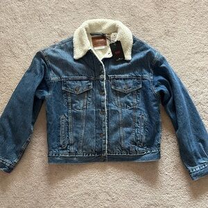 Levi's sherpa 90’s Trucker Jacket M New!